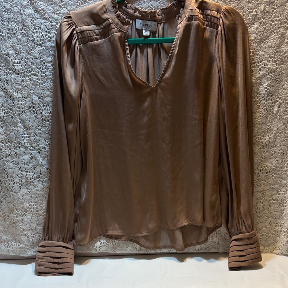 Evereve Tan Pleated V-Neck Blouse